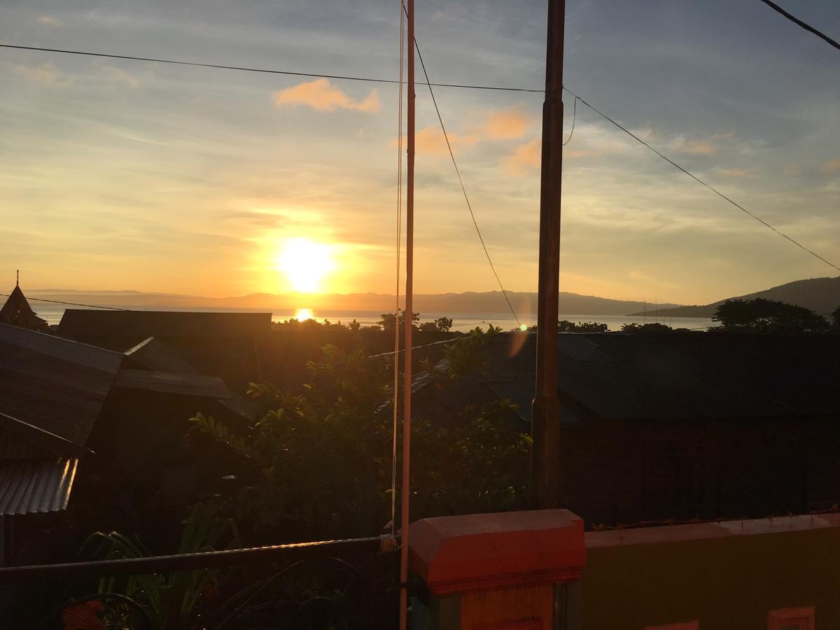 Aini Home Stay Тернате Экстерьер фото